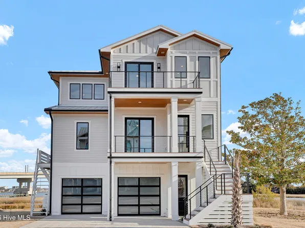 113 Diamond Pt Court, Surf City, NC 28445