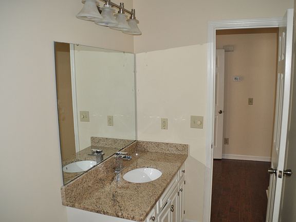 Granite n new sinks!