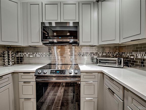 2nd image of 645 S Park Avenue #302