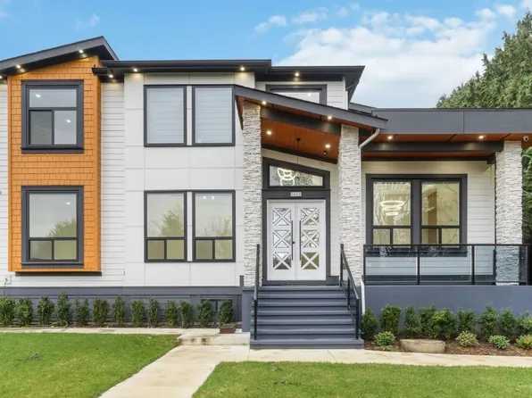 5468 184th St, Surrey, BC V3S 1E1