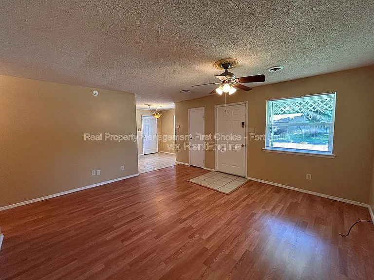 3305 Grinnell Ave — Photo 3