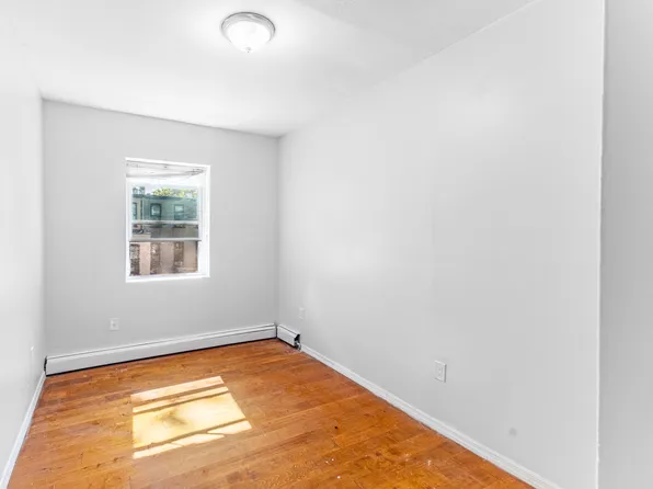 434 Lexington Avenue image 14 of 19