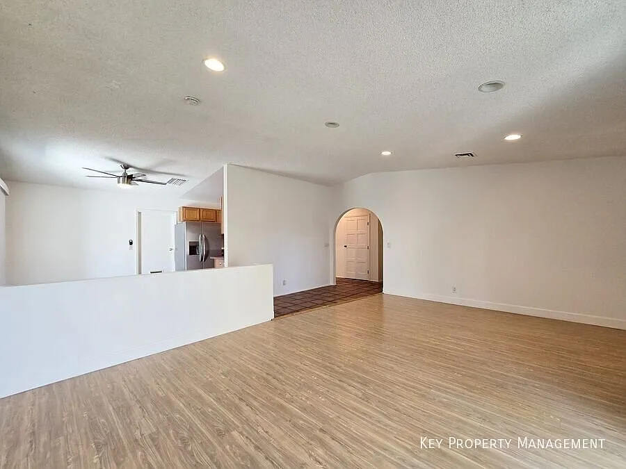 Spacious 4-Bedroom Single Story with RV Parking in the Heart of Spring Valley! — Photo 2