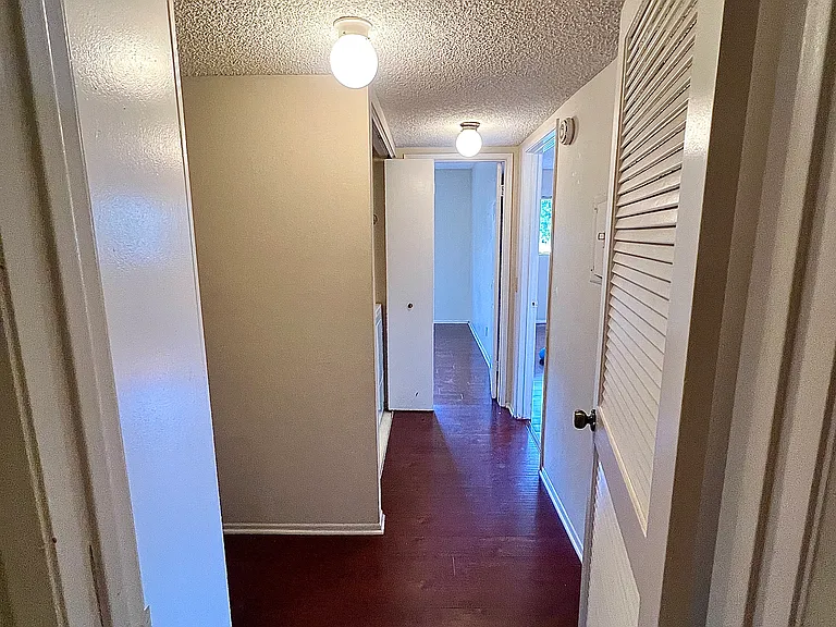 21815 Saticoy St #35 — Photo 23