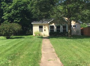 614 Lavoie Ave, Elgin, IL 60120