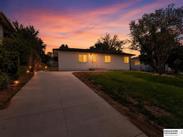 3911 Gertrude Ter, Omaha, NE 68147