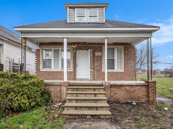 2015 Dearing St, Hamtramck, MI 48212