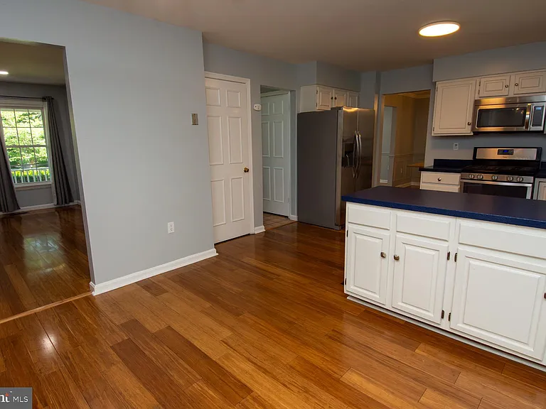 11940 Galaxy Ln — Photo 19