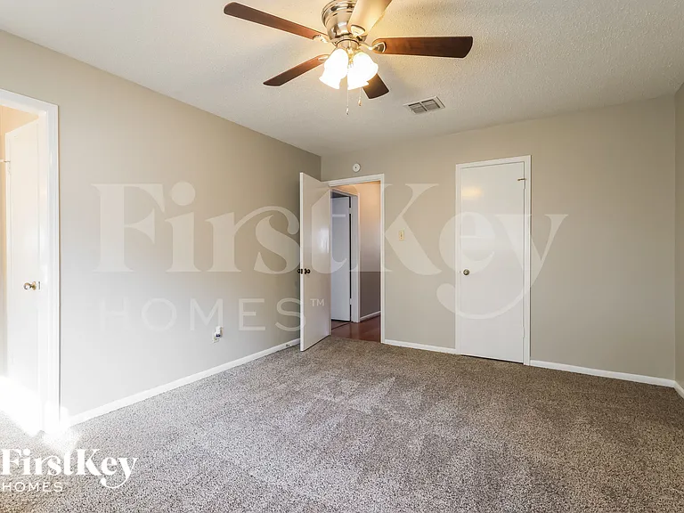 222 Magic Oaks Dr — Photo 11