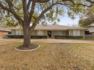 7118 Meadow Rd, Dallas, TX, 75230