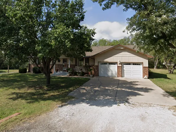 1107 N Cherokee St, El Dorado, KS 67042