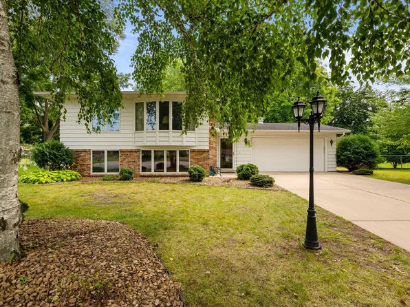 3912 Turquoise Point, Eagan, MN 55122