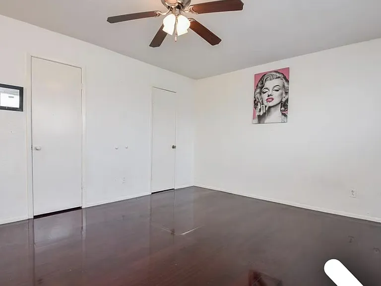8405 Wilcrest Dr #2700 — Photo 3