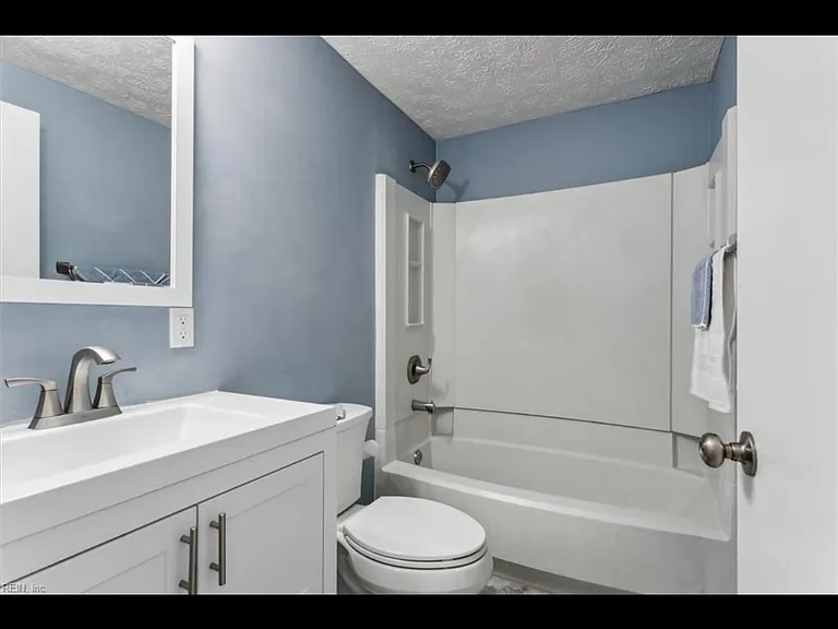 1315 Peabody Dr — Photo 19