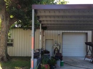 6801 Jefferson Blvd, Groves, TX 77619