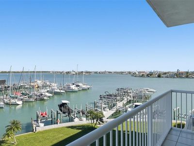425 150th Ave APT 2404, Madeira Beach, FL, 33708