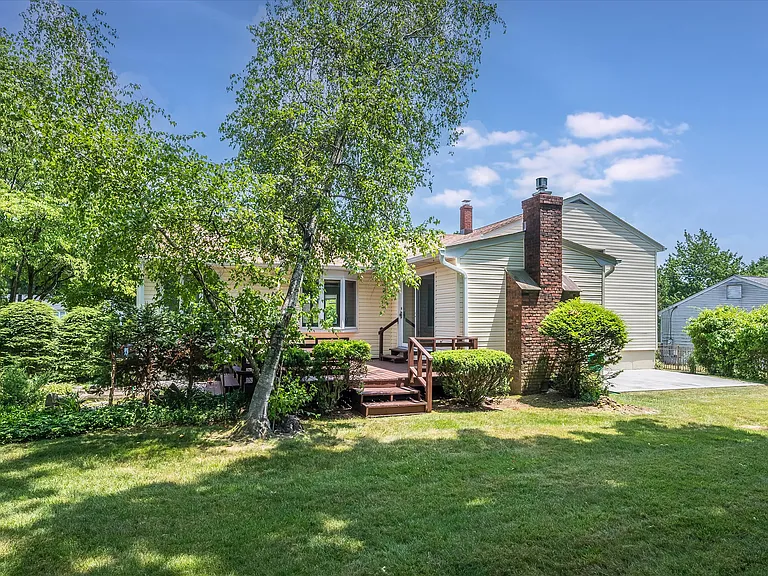 26 Garret Pl — Photo 17