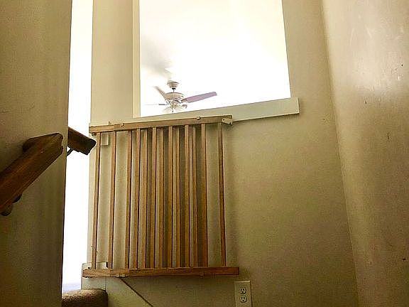 Bonus room entryway 