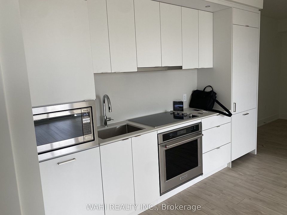1st image of 858 Dupont St W #837