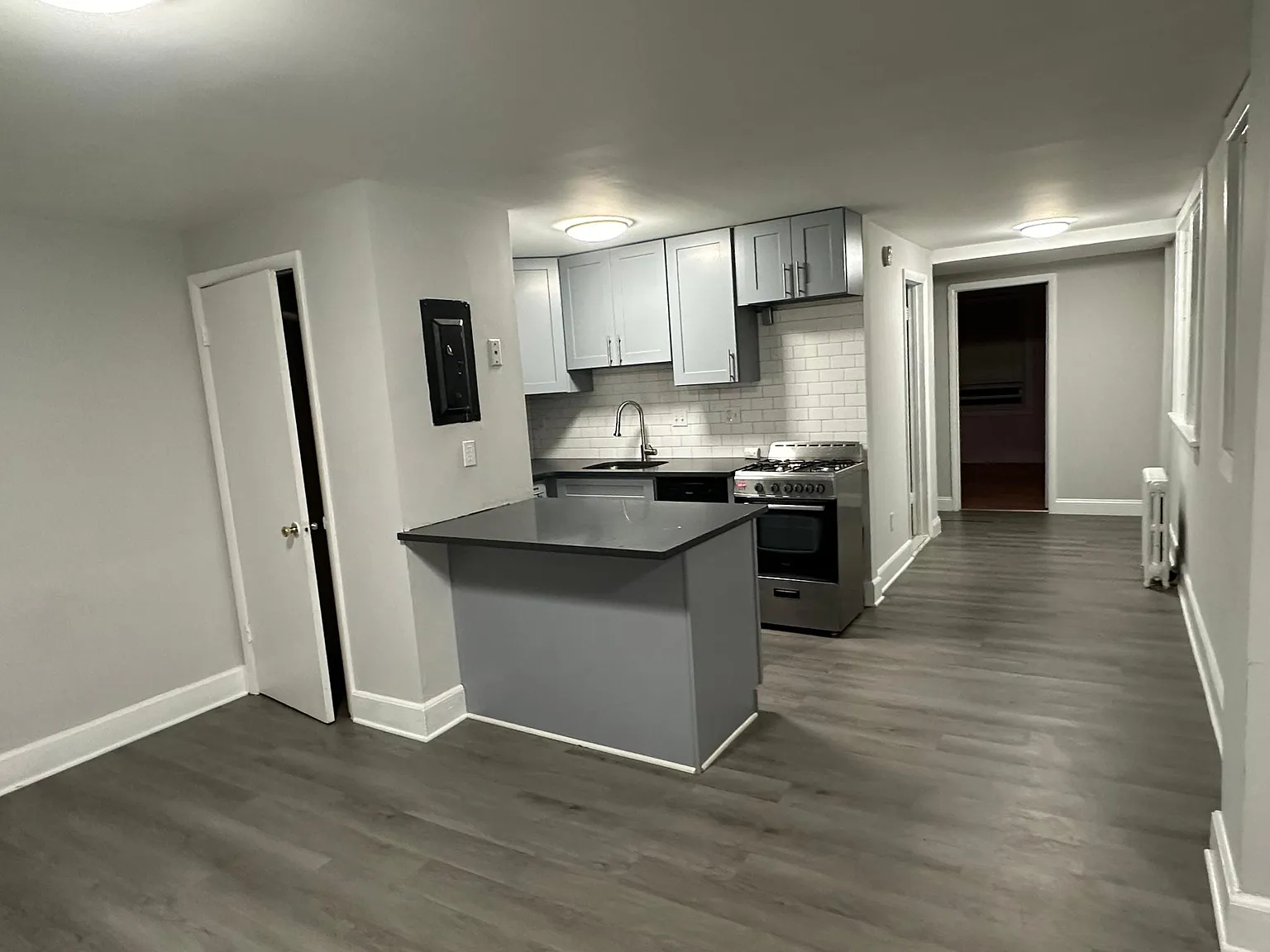 22 Glenbrook Rd — Photo 1