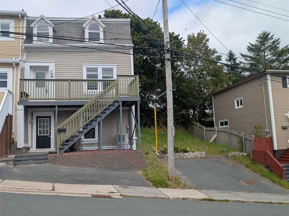 28 Barter's Hill Place, St. John's, NL A1C4K4
