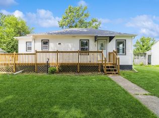 305 6th St, Adair, IA 50002
