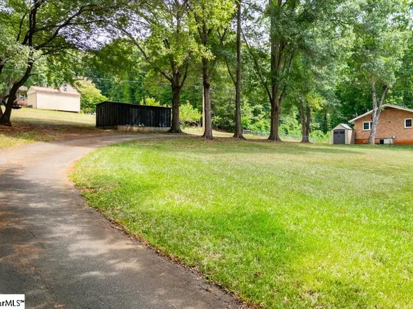 311 Gilstrap Dr, Liberty, SC 29657