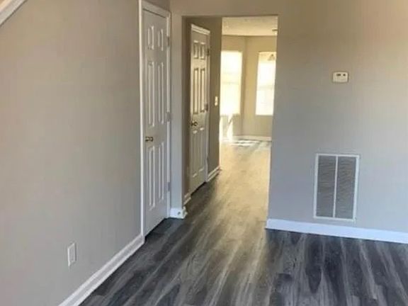 5th image of 7716 Bernardo Dr