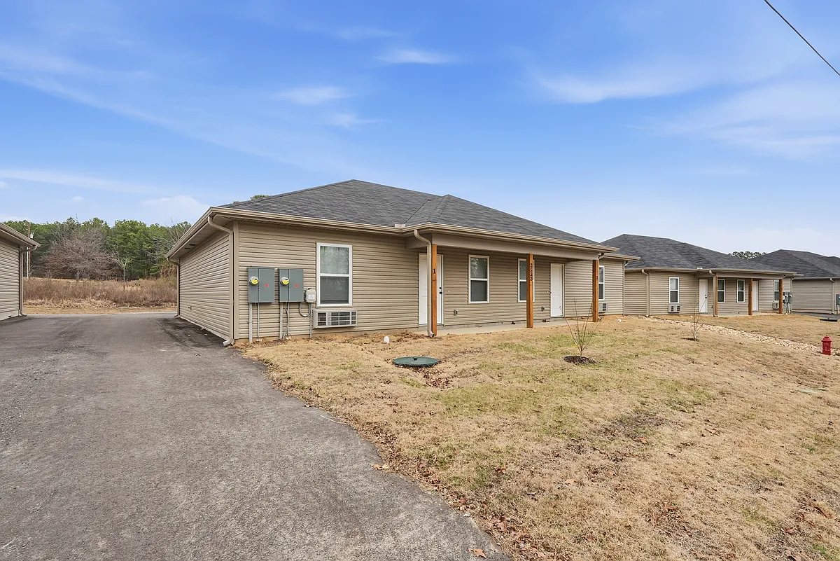 Building Photo - 2604 Hurricane Lake Rd