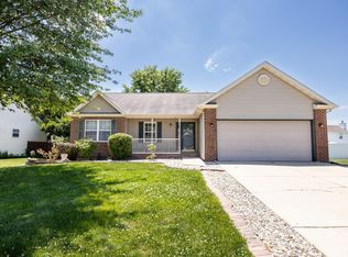 3226 Stonebridge Dr, Shiloh, IL