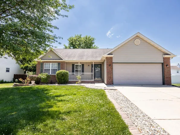 3226 Stonebridge Dr, Shiloh, IL 62221