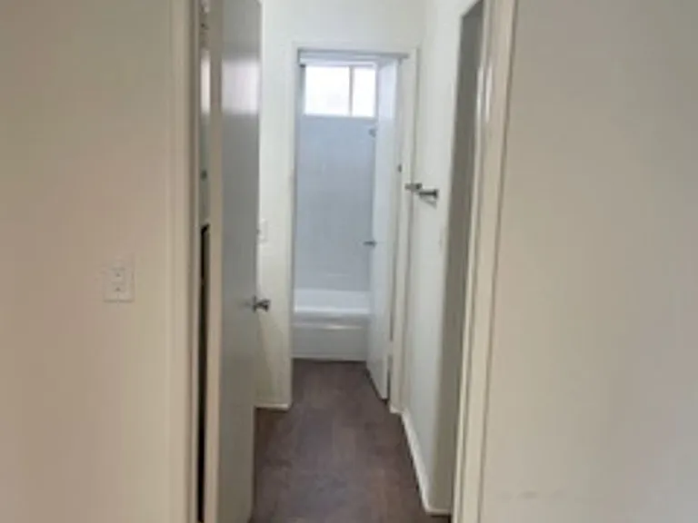 518 Raymond Ave — Photo 6