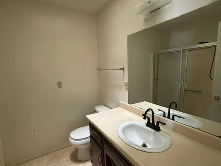 8012 N Laurelglen Blvd #C — Photo 14