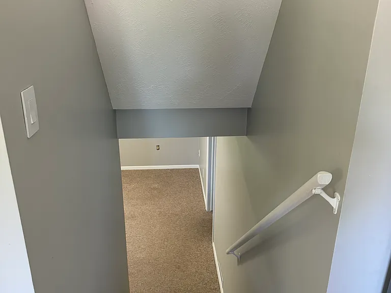 4709 Parkview Dr — Photo 9
