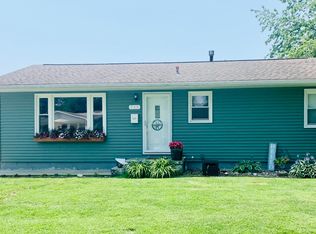 715 Lowry St, Pittsfield, IL 62363