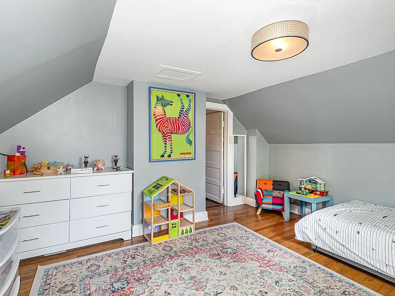 Upstairs second bedroom