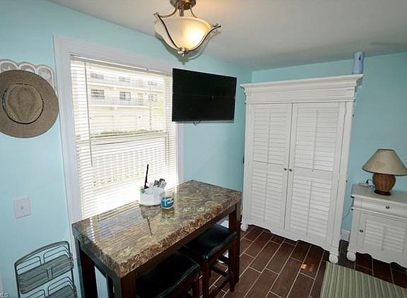 5th image of 2096 Estero Blvd #4