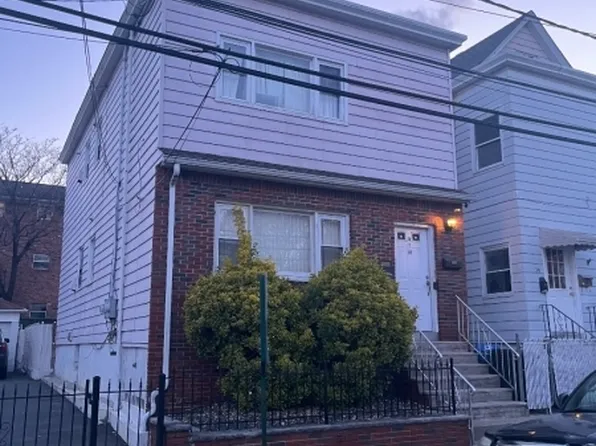 18 Milosh St, Clifton City, NJ 07011