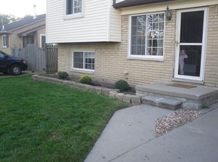13410 Marvin St, Taylor, MI 48180