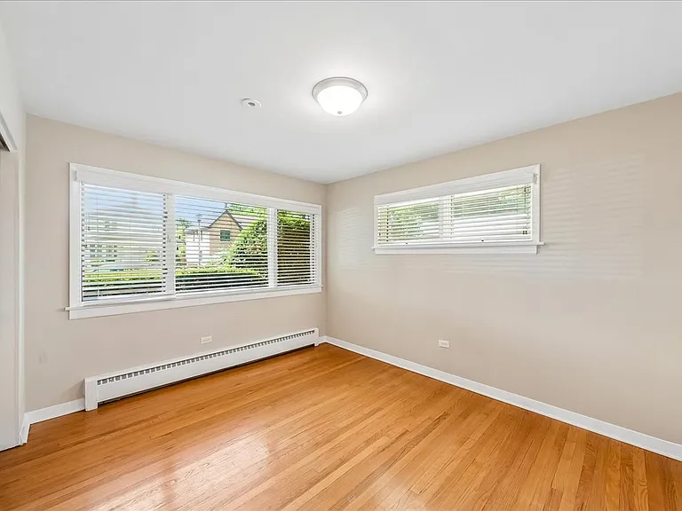 5020 Coyle Ave — Photo 6