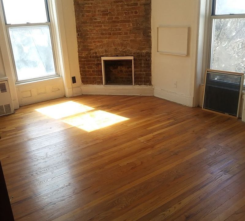2nd image of 352 Lafayette Ave APT 4C