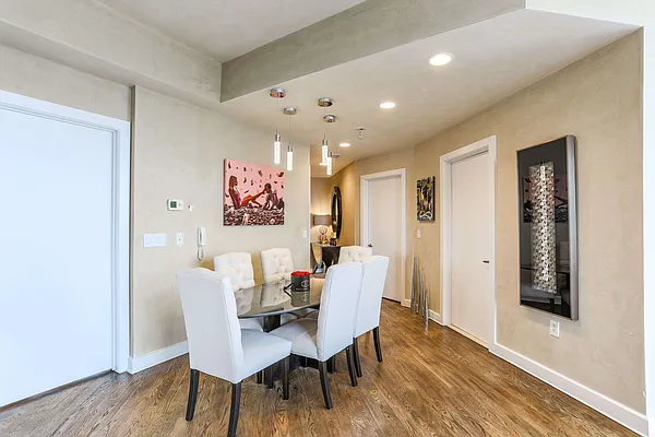 Sold by Century 21 Unique Realty | media 13