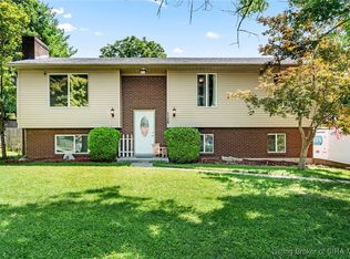 1120 Estate Dr, Georgetown, IN 47122