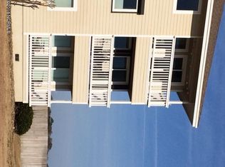 650 Cedar Point Blvd APT D21, Swansboro, NC 28584