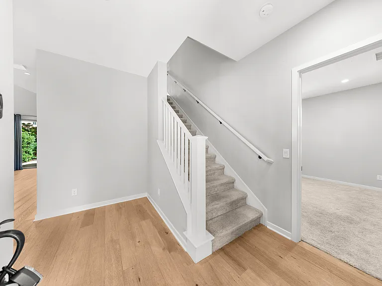 171 Elkhorn — Photo 3