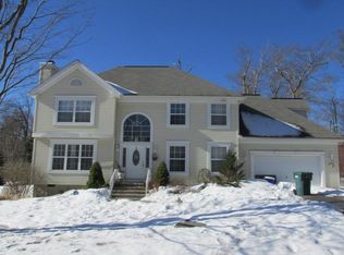 1834 Shady Side Dr, Tobyhanna, PA
