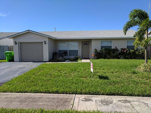 3rd image of 11631 NW 42nd St