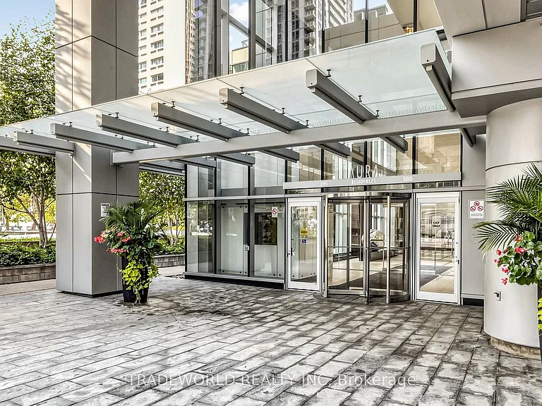 386 Yonge St #3709 — Photo 2