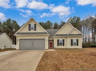 865 Fairfield Cir, Raeford, NC 28376