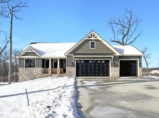 53433 Spring Blossom Ct, South Bend, IN 46637